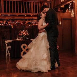 Meet your Posher, Caitlin abel